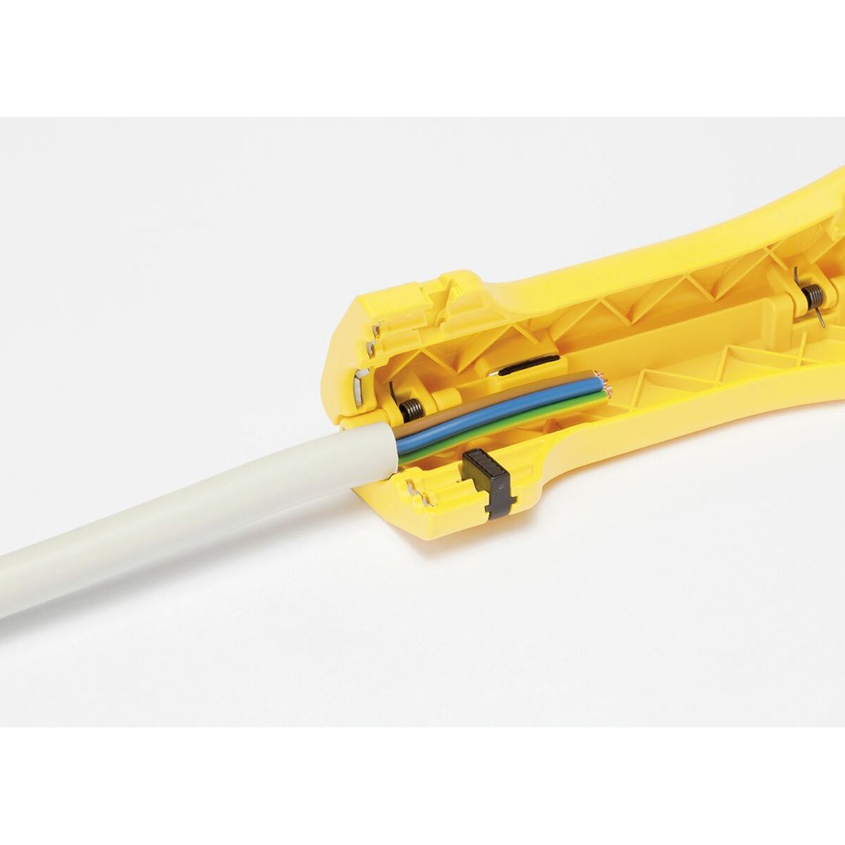 V3HFC79E4684D31C3FEF27F62A1438E362CR6635607P4